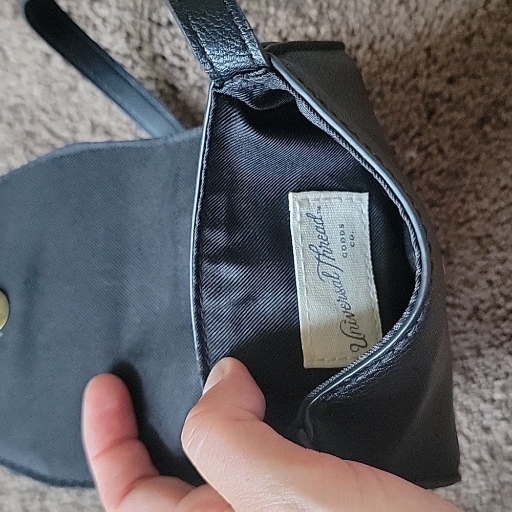 Soft Black Leather Crossbody Bag - Picture 2 of 4